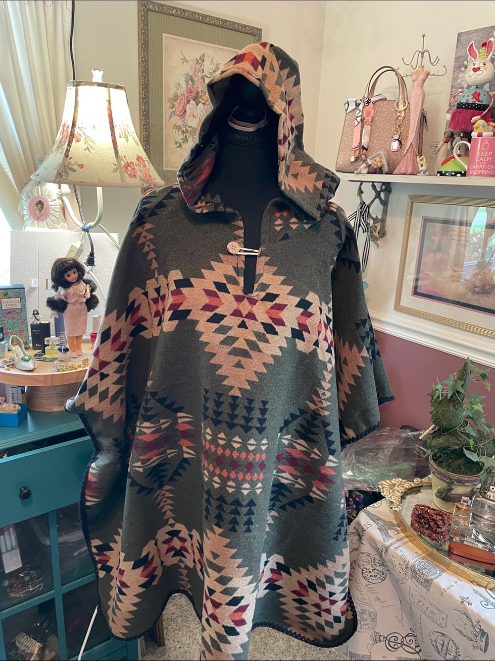 Women'sBoho  Hooded Poncho in Olive Geometric Print